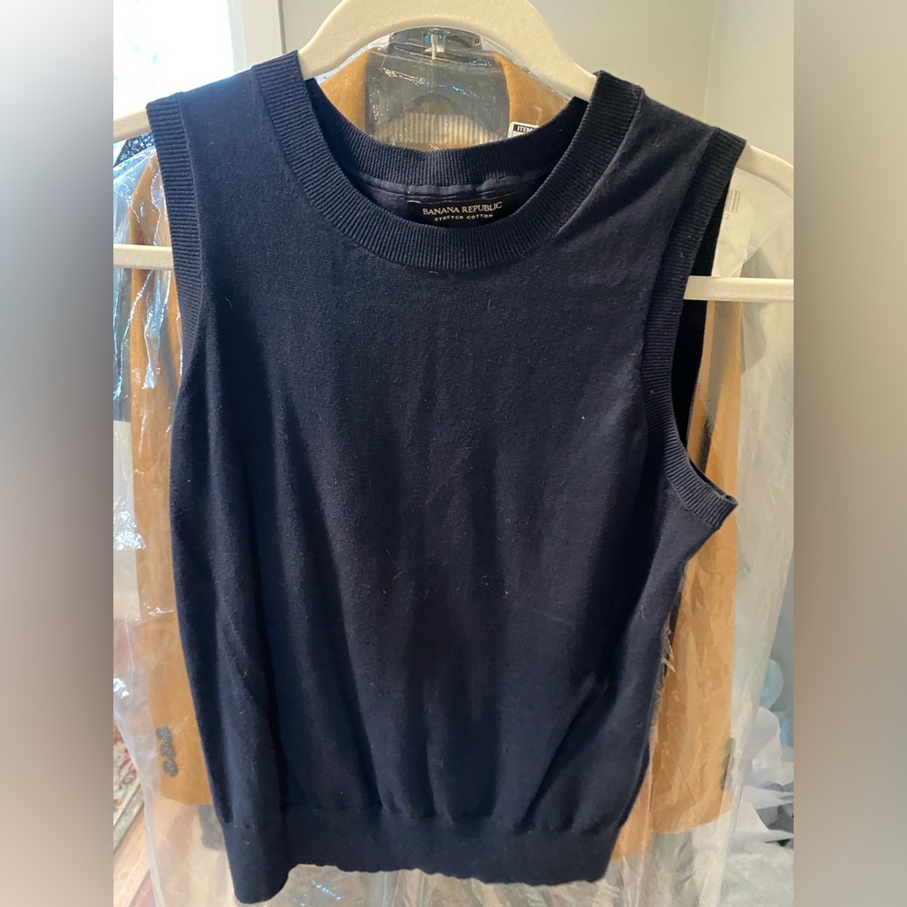Banana Republic Navy Blue Sleeveless Top, size XS, stretch cotton